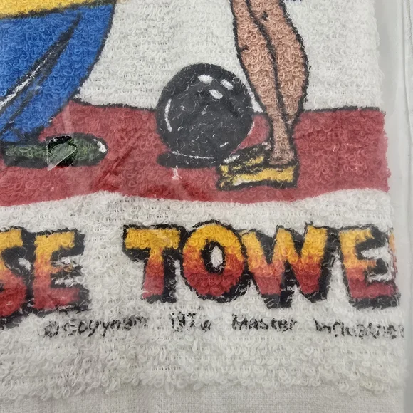 Vintage 90s Bowling Ball Fun Sport Towels Pair Master Industries NOS Comic Towel - Picture 4 of 10